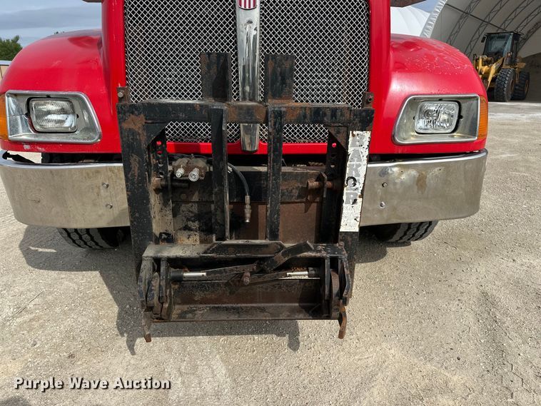 image for item DV0906 2005 Kenworth T300 dump truck