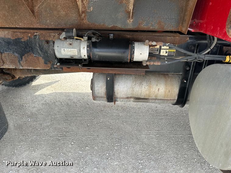 image for item DV0906 2005 Kenworth T300 dump truck