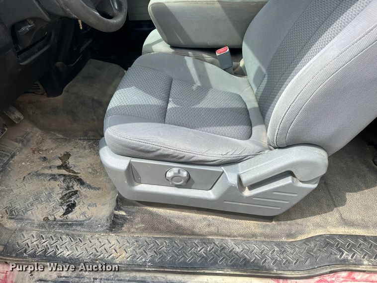 image for item DV0907 2014 Ford F150 XL Ext. Cab pickup truck