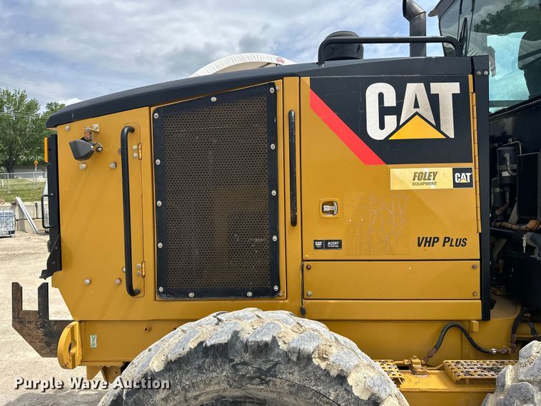 image for item DV0908 2011 Caterpillar 12M VHP Plus motor grader