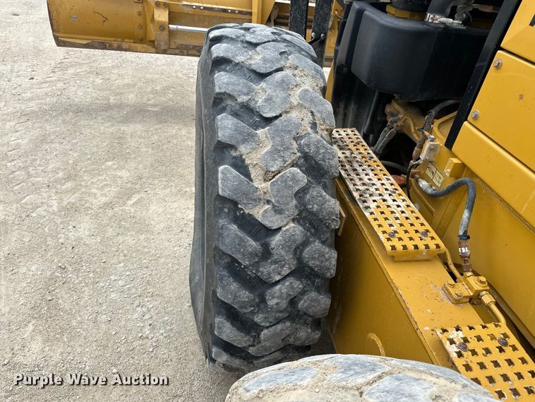 image for item DV0908 2011 Caterpillar 12M VHP Plus motor grader