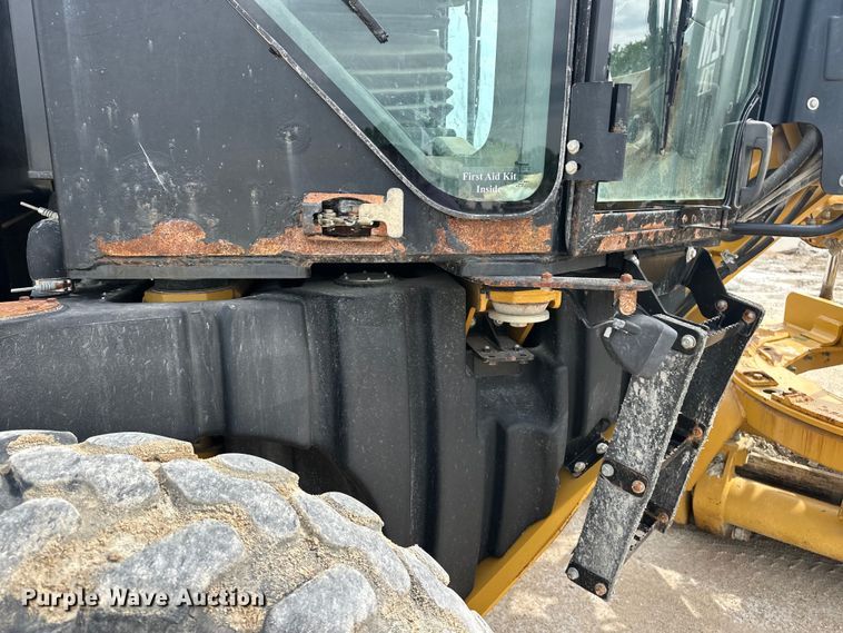 image for item DV0909 2011 Caterpillar 12M VHP Plus motor grader