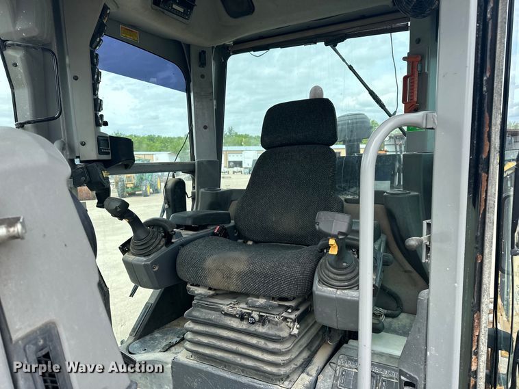 image for item DV0909 2011 Caterpillar 12M VHP Plus motor grader