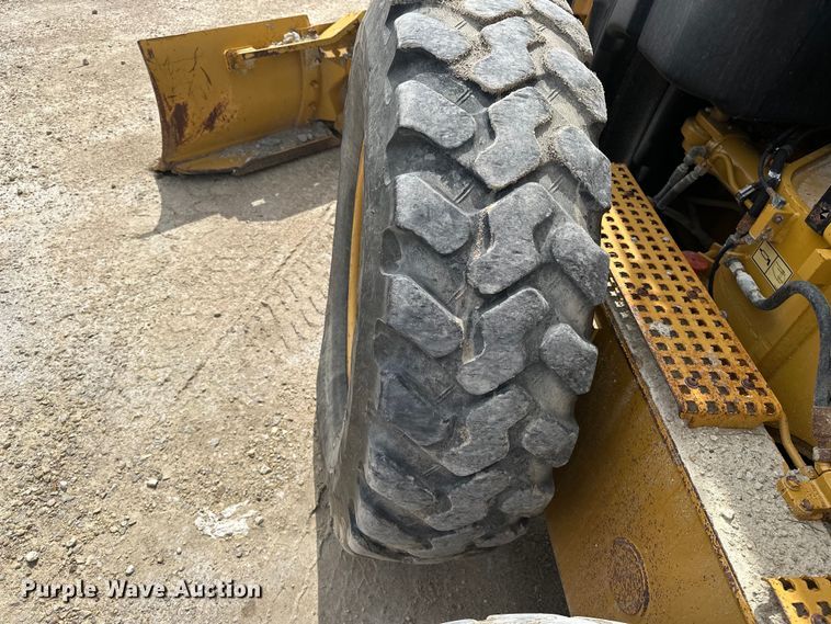 image for item DV0909 2011 Caterpillar 12M VHP Plus motor grader