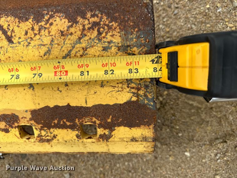 image for item DV0913 Motor grader cutting edges