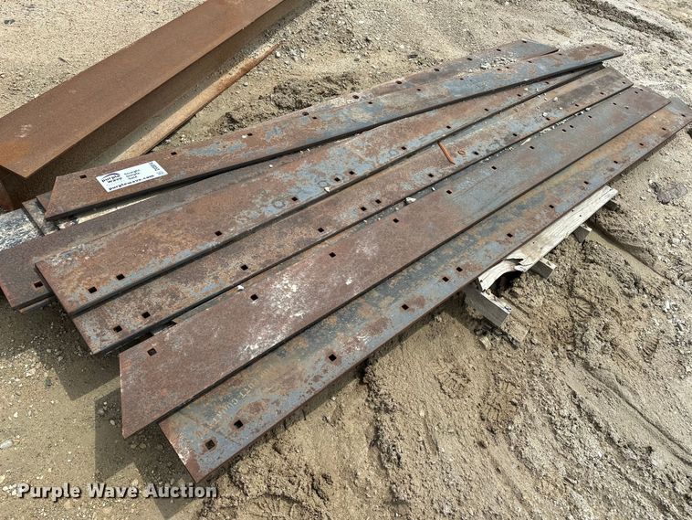 image for item DV0914 (19) plow cutting edges
