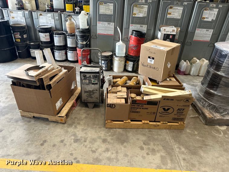 image for item DV0918 Truck parts