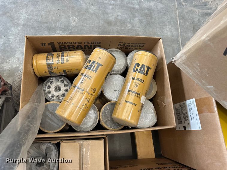 image for item DV0918 Truck parts