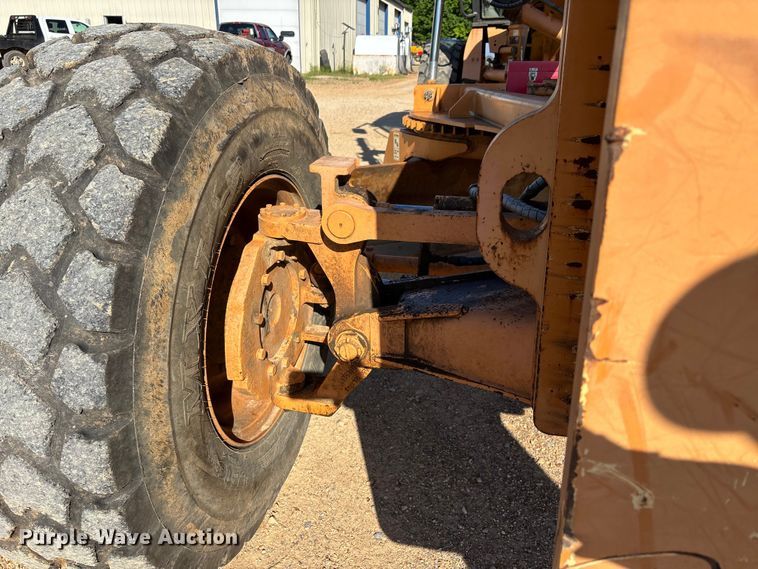 image for item DV4317 2011 Case 865B motor grader