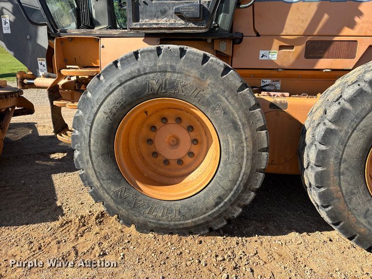 image for item DV4317 2011 Case 865B motor grader