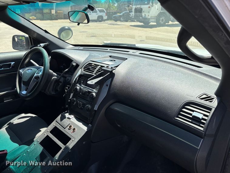image for item DV4328 2013 Ford Explorer Police Interceptor SUV