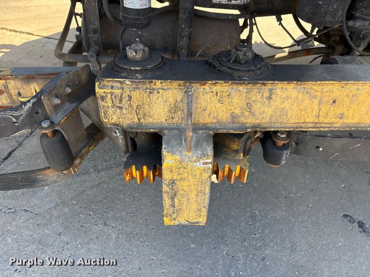 image for item DV4332 2019 Autocar Xpeditor refuse truck