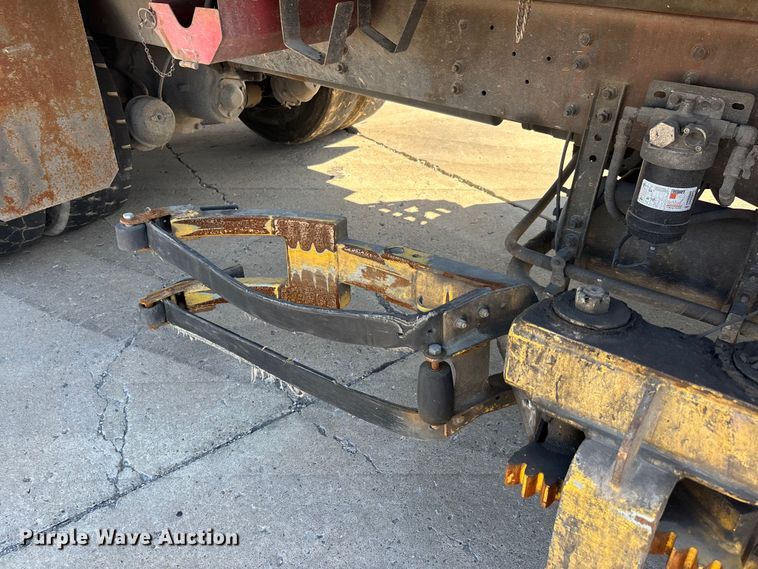 image for item DV4332 2019 Autocar Xpeditor refuse truck