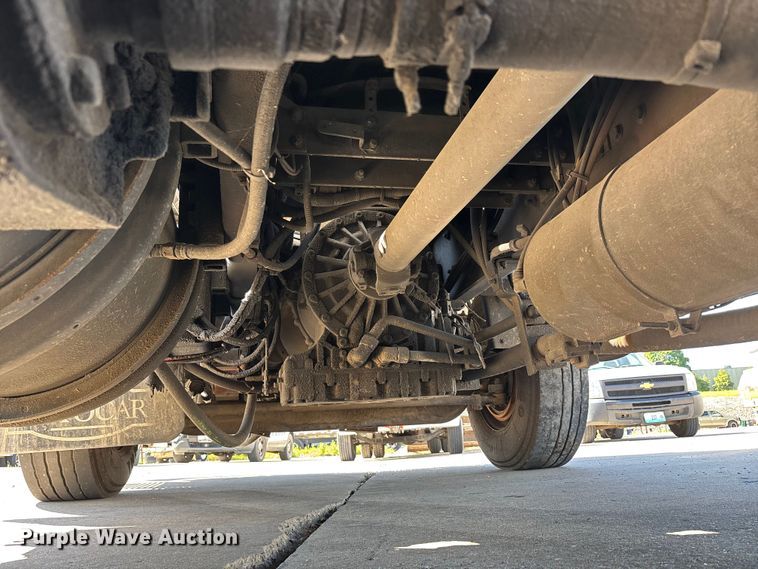image for item DV4332 2019 Autocar Xpeditor refuse truck