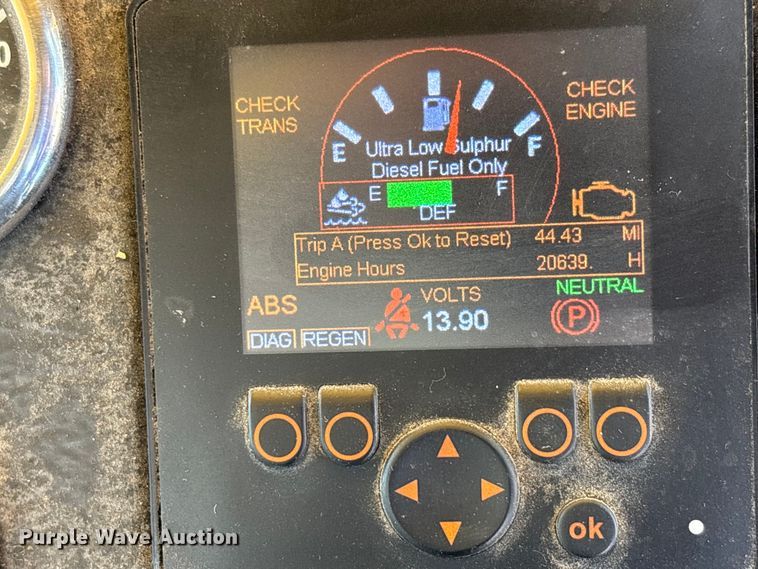 image for item DV4332 2019 Autocar Xpeditor refuse truck