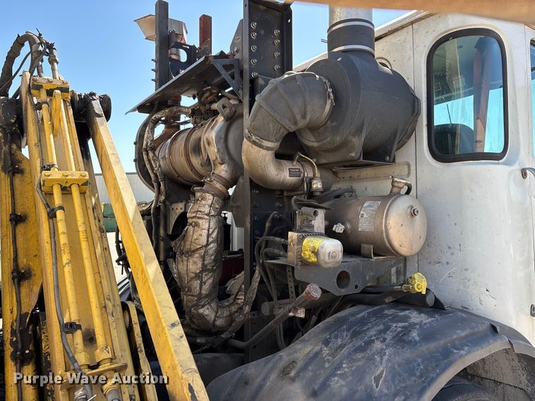 image for item DV4332 2019 Autocar Xpeditor refuse truck