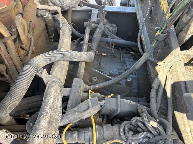 image for item DV4332 2019 Autocar Xpeditor refuse truck