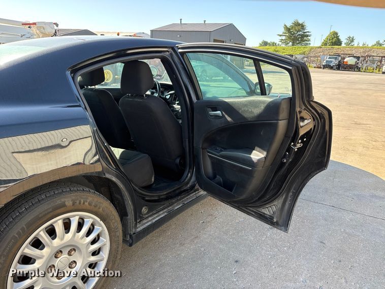image for item DV4334 2017 Dodge Charger Police 