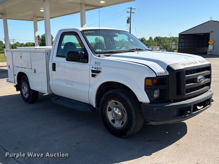 image for item DV4335 2008 Ford F250 Super Duty utility bed pickup truck