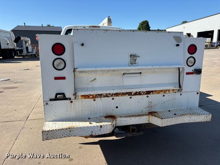 image for item DV4335 2008 Ford F250 Super Duty utility bed pickup truck