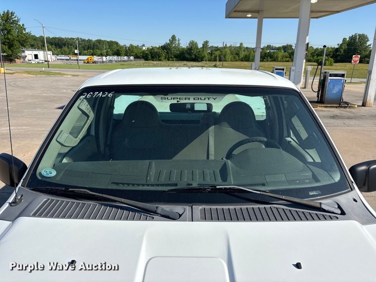 image for item DV4335 2008 Ford F250 Super Duty utility bed pickup truck