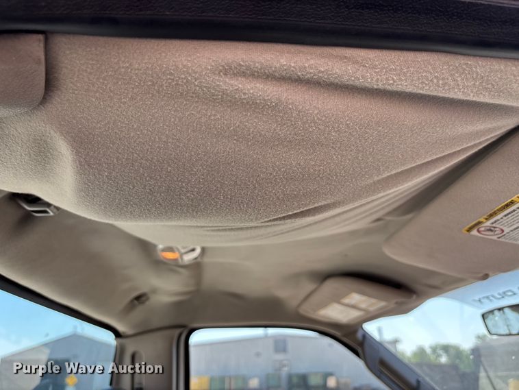 image for item DV4335 2008 Ford F250 Super Duty utility bed pickup truck