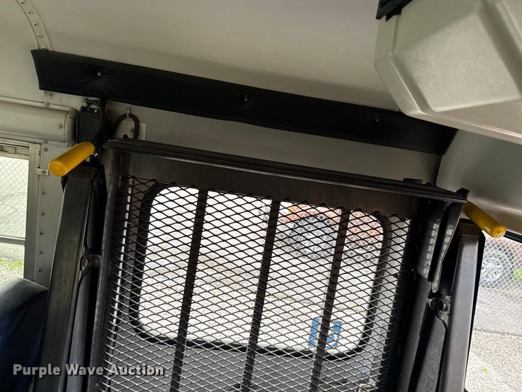 image for item DZ4458 2001 GMC Savana school bus