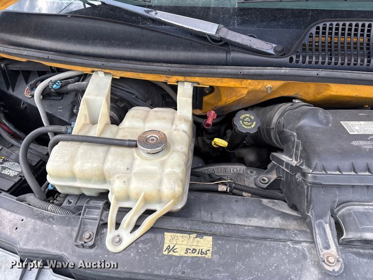 image for item DZ4458 2001 GMC Savana school bus