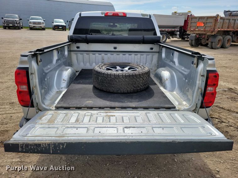 image for item DZ7091 2015 Chevrolet Silverado 1500 Crew Cab pickup truck