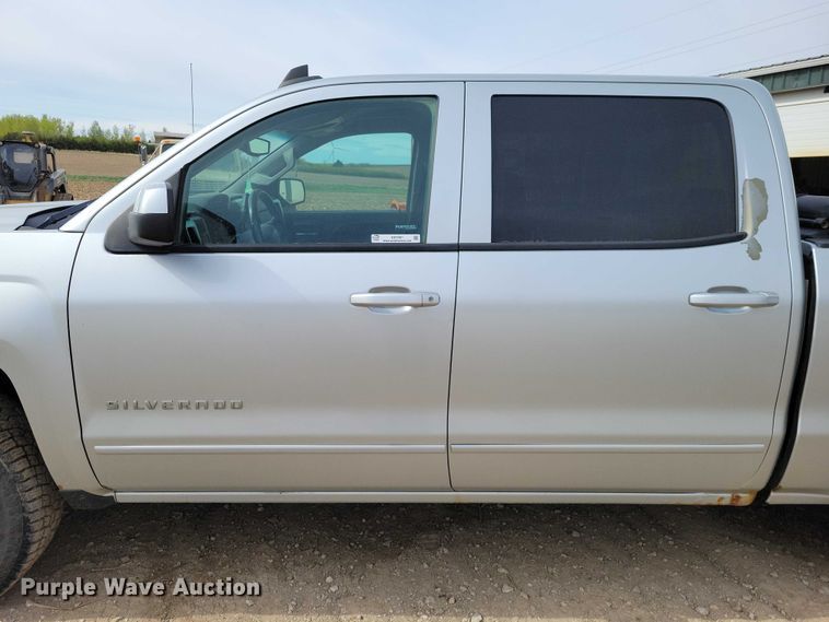 image for item DZ7091 2015 Chevrolet Silverado 1500 Crew Cab pickup truck