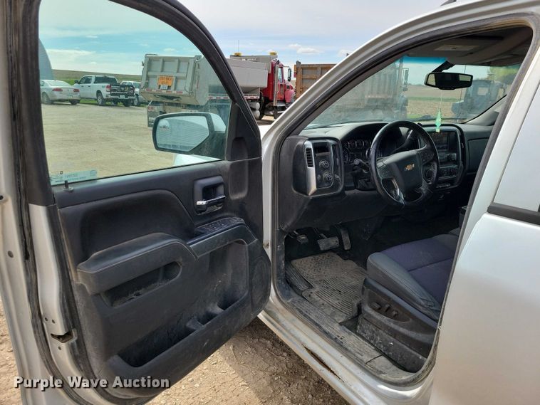 image for item DZ7091 2015 Chevrolet Silverado 1500 Crew Cab pickup truck