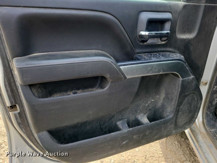 image for item DZ7091 2015 Chevrolet Silverado 1500 Crew Cab pickup truck