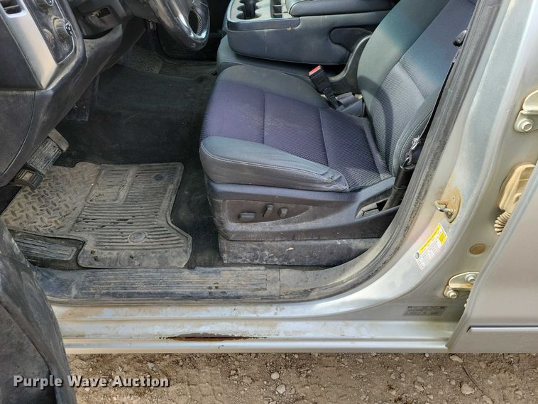 image for item DZ7091 2015 Chevrolet Silverado 1500 Crew Cab pickup truck