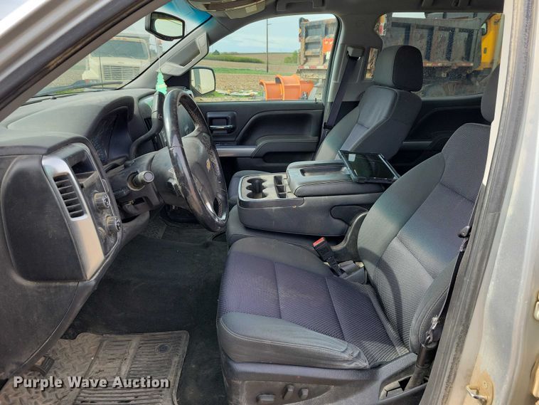 image for item DZ7091 2015 Chevrolet Silverado 1500 Crew Cab pickup truck