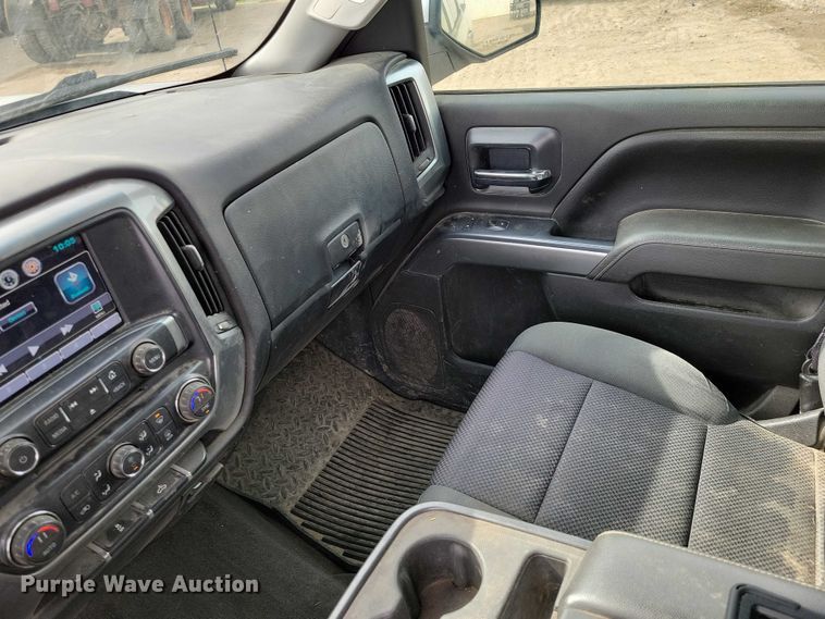 image for item DZ7091 2015 Chevrolet Silverado 1500 Crew Cab pickup truck