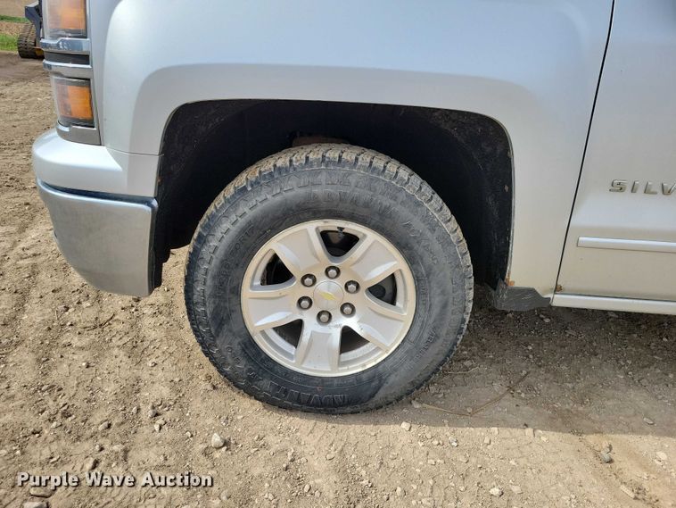 image for item DZ7091 2015 Chevrolet Silverado 1500 Crew Cab pickup truck