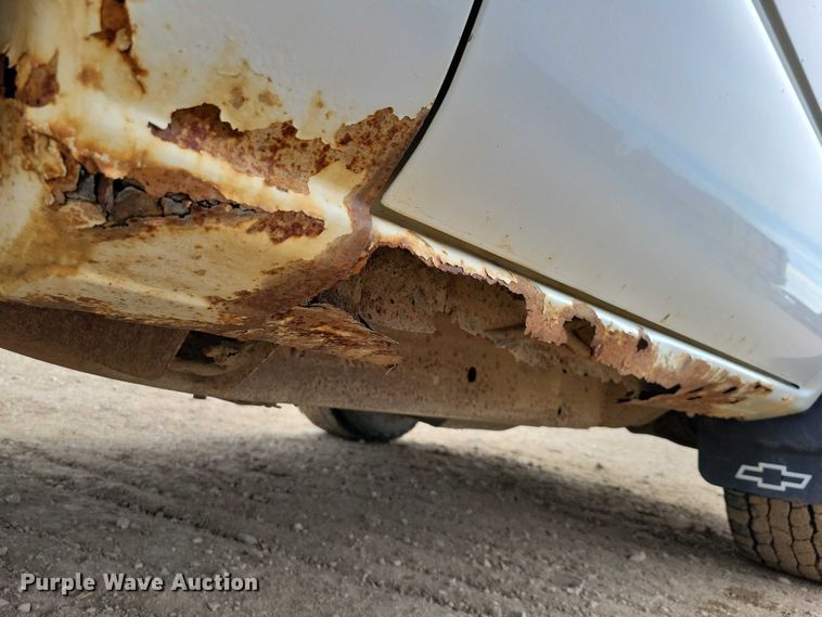 image for item DZ7092 2005 Chevrolet Silverado 1500 pickup truck