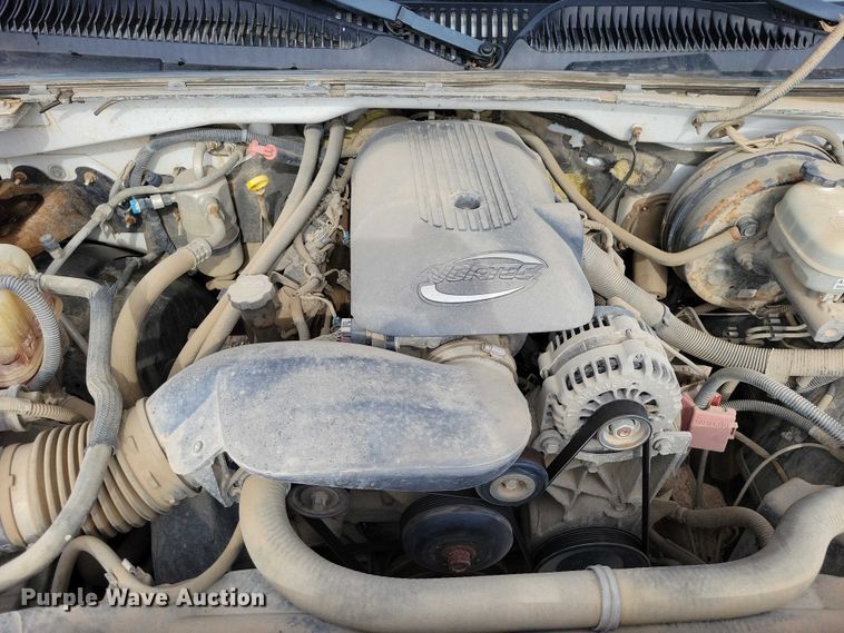 image for item DZ7092 2005 Chevrolet Silverado 1500 pickup truck