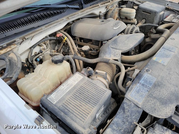 image for item DZ7092 2005 Chevrolet Silverado 1500 pickup truck