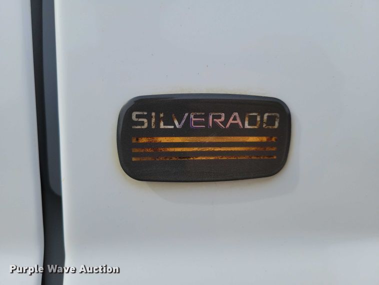 image for item DZ7092 2005 Chevrolet Silverado 1500 pickup truck