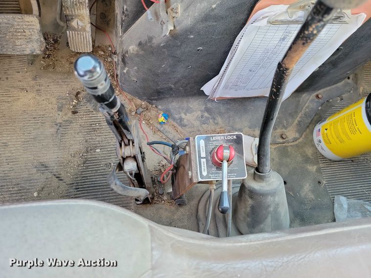image for item DZ7093 1998 International 4900 dump truck