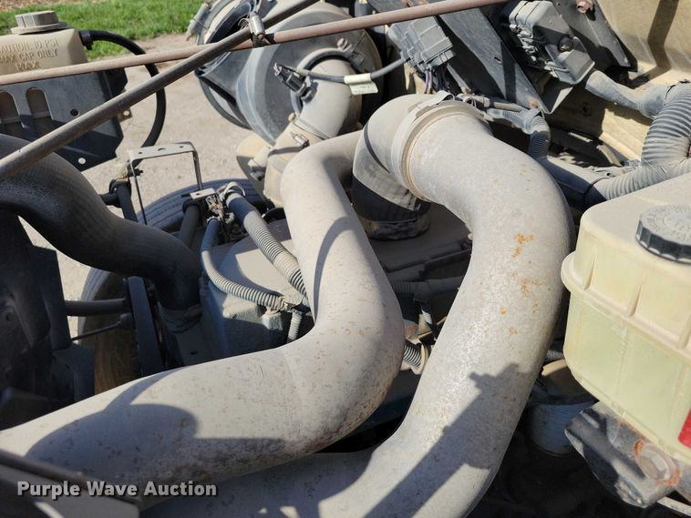 image for item DZ7093 1998 International 4900 dump truck