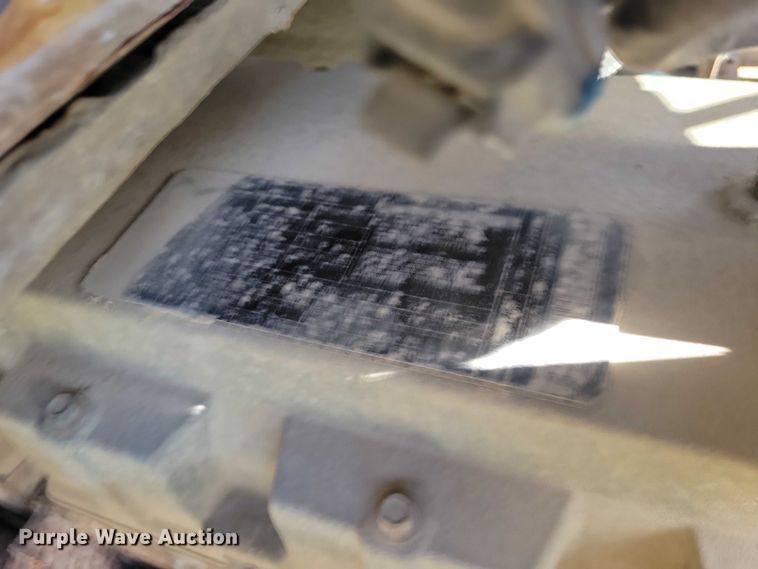 image for item DZ7093 1998 International 4900 dump truck