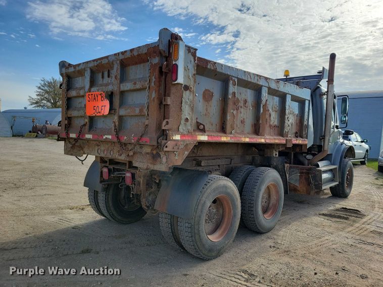 image for item DZ7094 2010 Freightliner Business Class M2 dump truck
