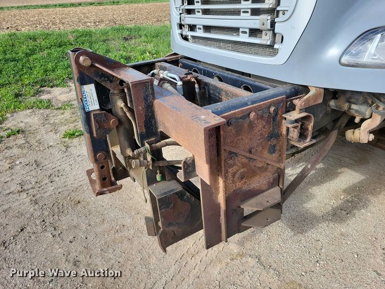 image for item DZ7094 2010 Freightliner Business Class M2 dump truck