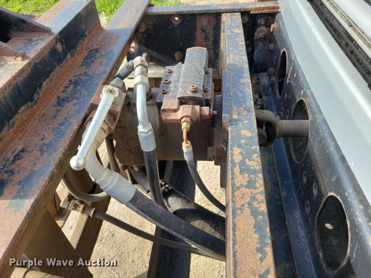 image for item DZ7094 2010 Freightliner Business Class M2 dump truck
