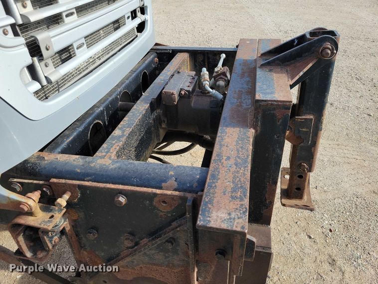 image for item DZ7094 2010 Freightliner Business Class M2 dump truck
