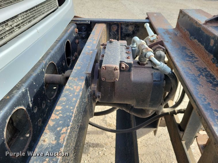 image for item DZ7094 2010 Freightliner Business Class M2 dump truck