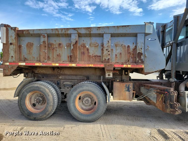 image for item DZ7094 2010 Freightliner Business Class M2 dump truck