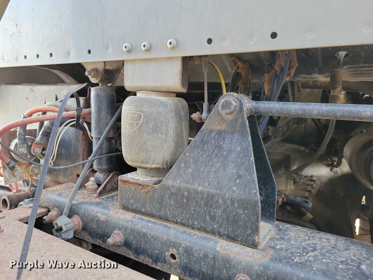image for item DZ7094 2010 Freightliner Business Class M2 dump truck